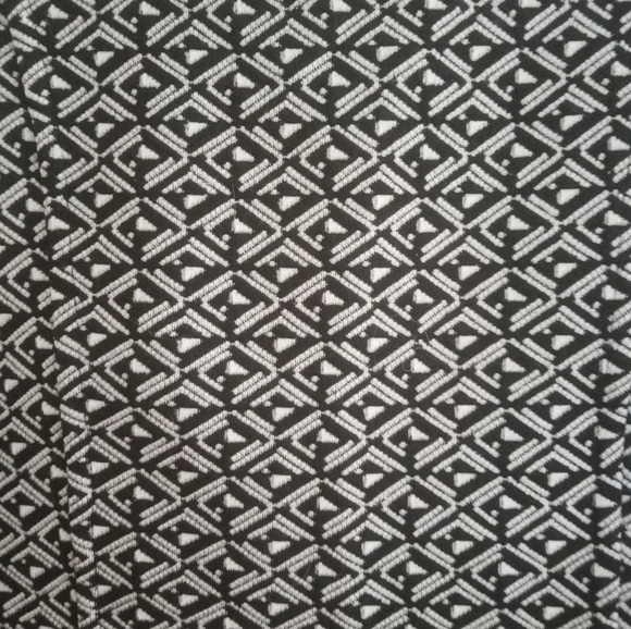 Anthropologie Postmark Black and White Structures Blouse Top Size XS - Picture 6 of 8